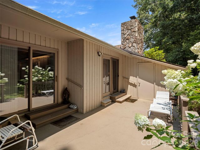 132 Cloverleaf Lane, Asheville, NC 28803