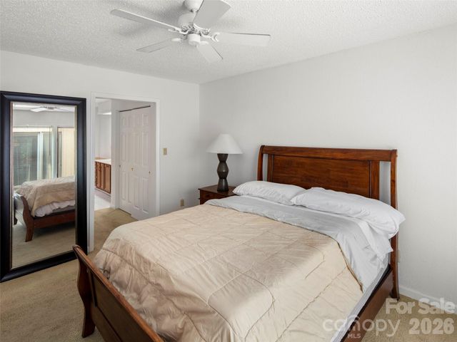 132 Cloverleaf Lane, Asheville, NC 28803