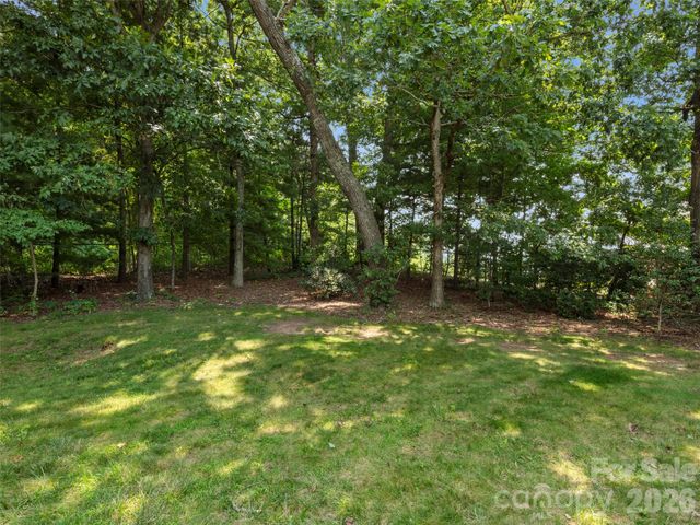 132 Cloverleaf Lane, Asheville, NC 28803