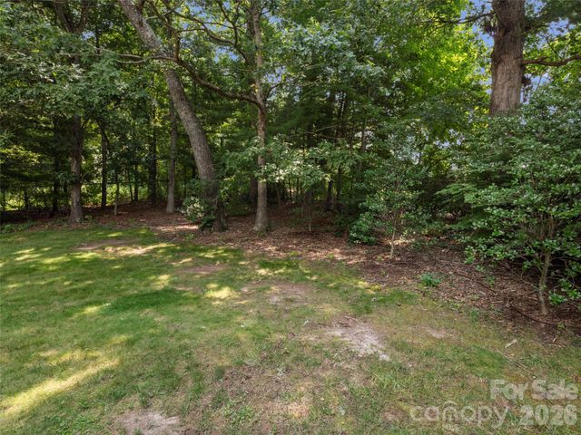 132 Cloverleaf Lane, Asheville, NC 28803