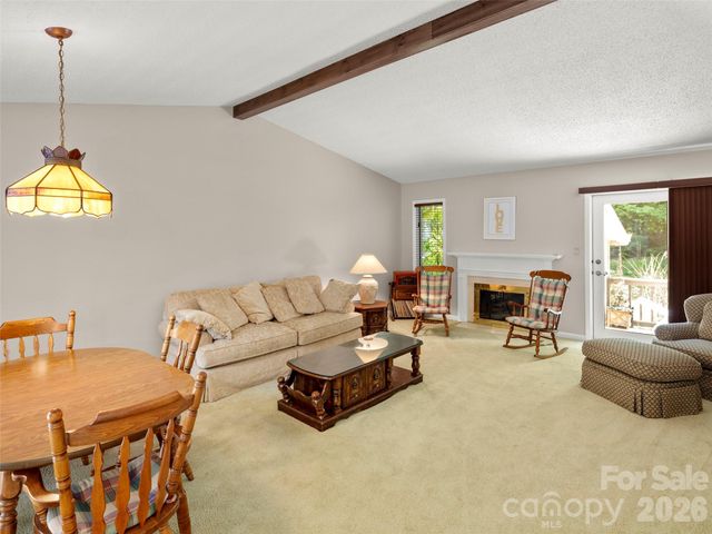 132 Cloverleaf Lane, Asheville, NC 28803