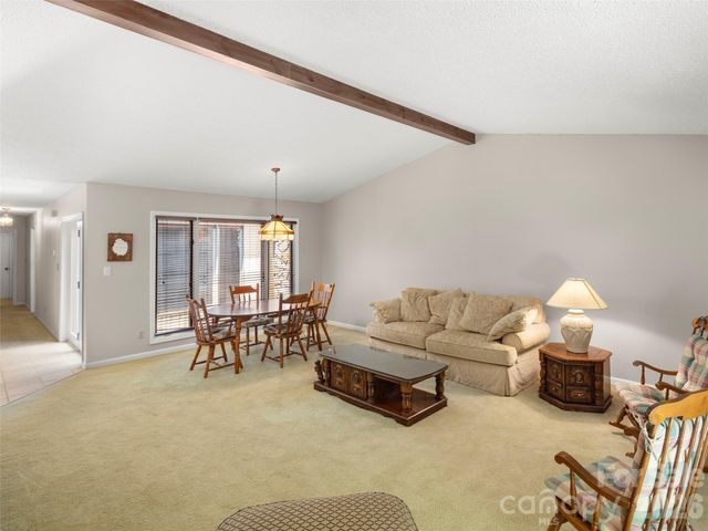 132 Cloverleaf Lane, Asheville, NC 28803