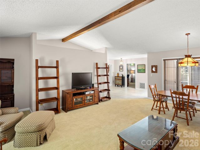 132 Cloverleaf Lane, Asheville, NC 28803