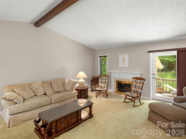 132 Cloverleaf Lane, Asheville, NC 28803