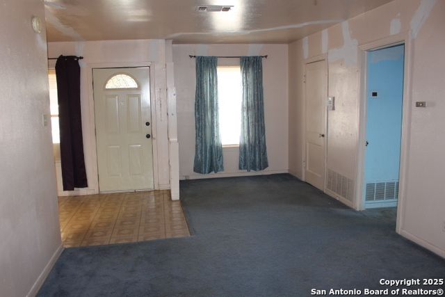 2630 W Huisache Ave, San Antonio, TX 78228