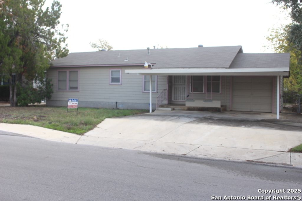 2630 W Huisache Ave, San Antonio, TX 78228