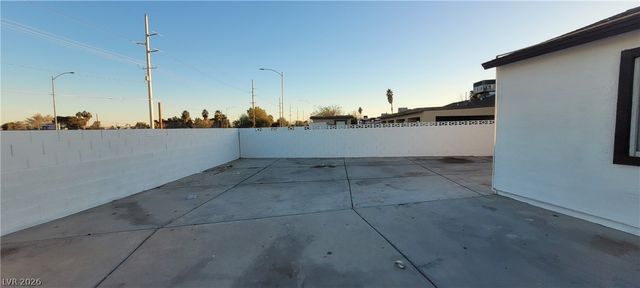 2740 Vita Drive, North Las Vegas, NV 89030