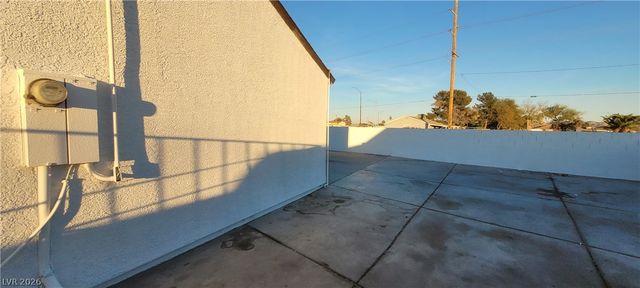 2740 Vita Drive, North Las Vegas, NV 89030