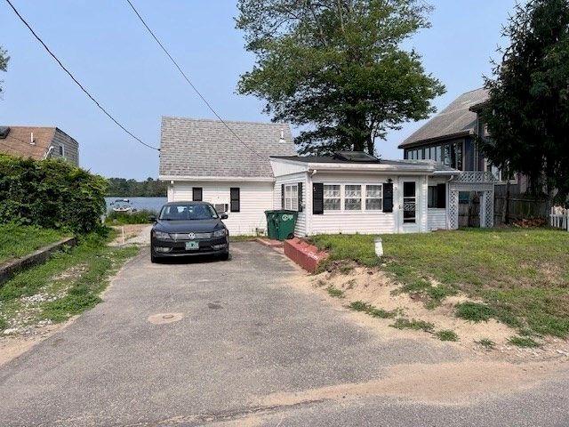 51 Adams, Pembroke, MA 02359