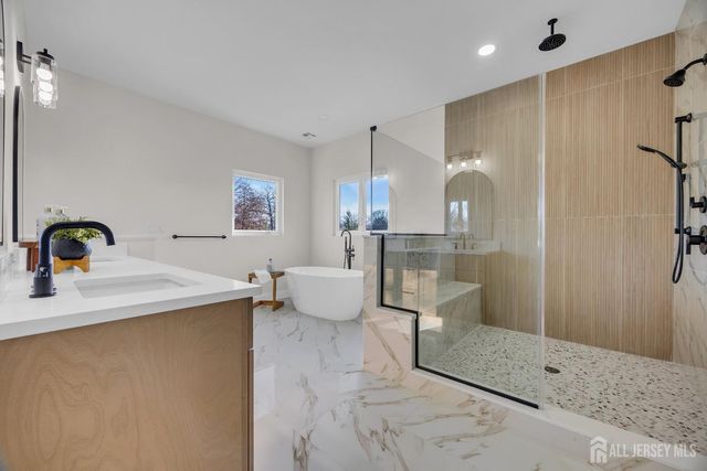 265 W Prescott N Avenue, Edison, NJ 08820