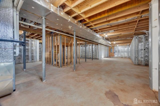 265 W Prescott N Avenue, Edison, NJ 08820