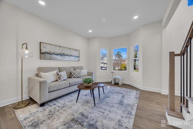 265 W Prescott N Avenue, Edison, NJ 08820