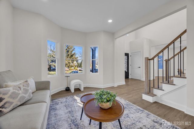 265 W Prescott N Avenue, Edison, NJ 08820