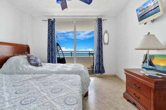 5555 Collins Avenue 10K, Miami Beach, FL 33140