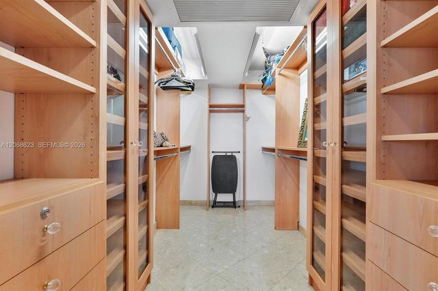 5555 Collins Avenue 10K, Miami Beach, FL 33140