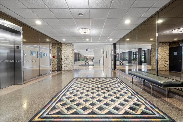5555 Collins Avenue 10K, Miami Beach, FL 33140