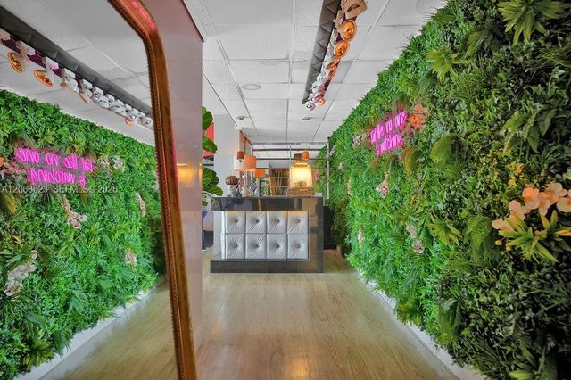 5555 Collins Avenue 10K, Miami Beach, FL 33140