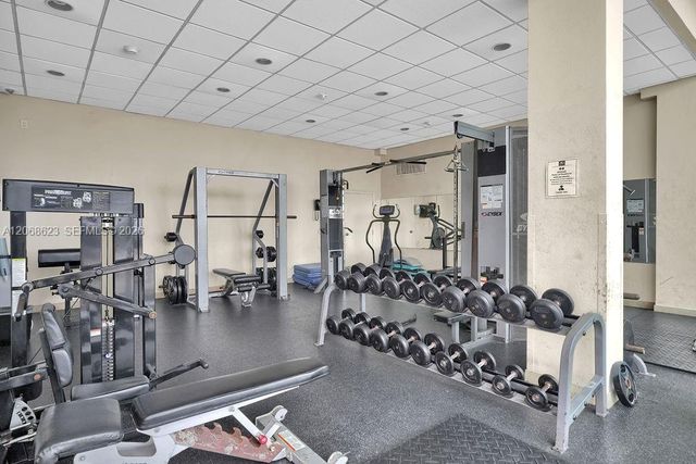 5555 Collins Avenue 10K, Miami Beach, FL 33140