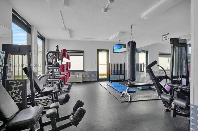 5555 Collins Avenue 10K, Miami Beach, FL 33140