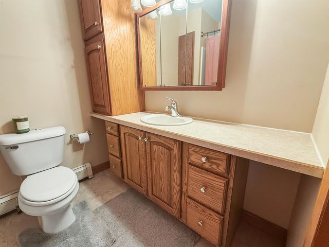 2012 Ida Mae Ct, Minot, ND 58703