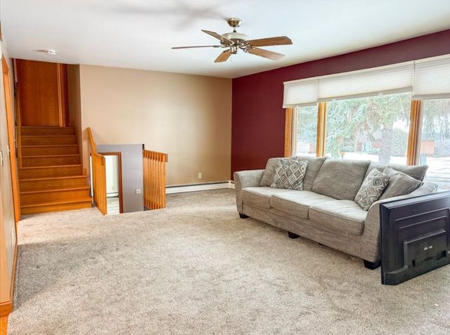 2012 Ida Mae Ct, Minot, ND 58703