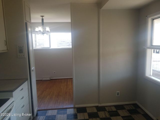 4828 Warbler Way, Lynnview, KY 40213