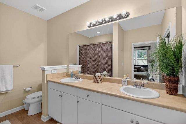 300 Bucksley Lane Unit 302, Charleston, SC 29492