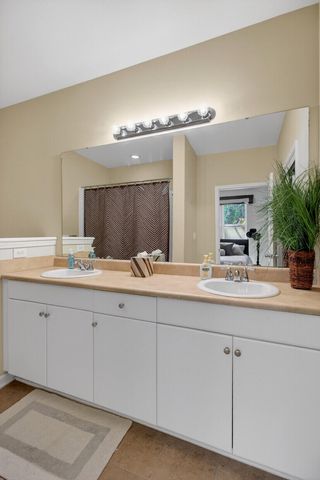 300 Bucksley Lane Unit 302, Charleston, SC 29492