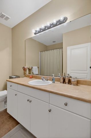 300 Bucksley Lane Unit 302, Charleston, SC 29492