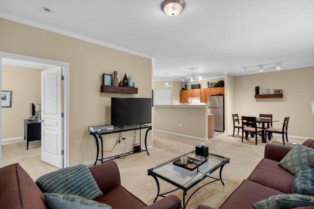 300 Bucksley Lane Unit 302, Charleston, SC 29492