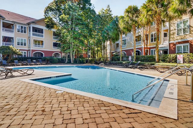 300 Bucksley Lane Unit 302, Charleston, SC 29492