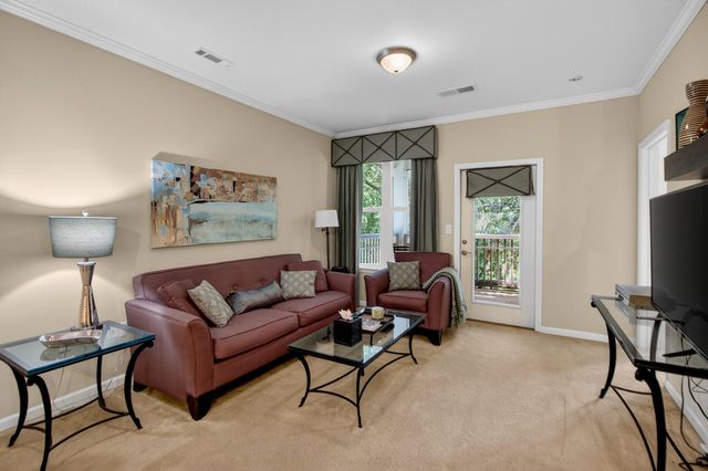 300 Bucksley Lane Unit 302, Charleston, SC 29492