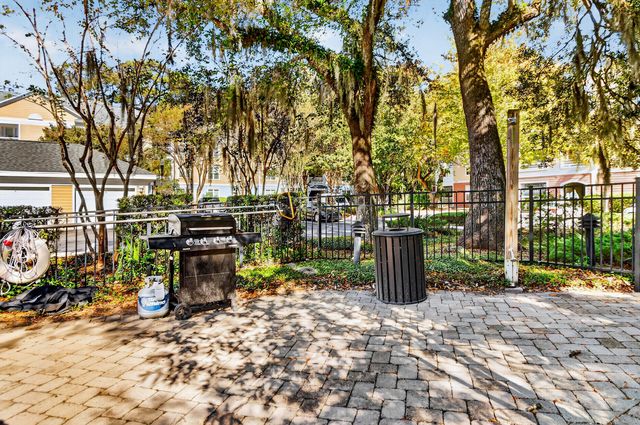 300 Bucksley Lane Unit 302, Charleston, SC 29492