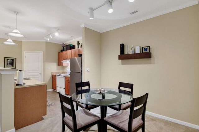 300 Bucksley Lane Unit 302, Charleston, SC 29492