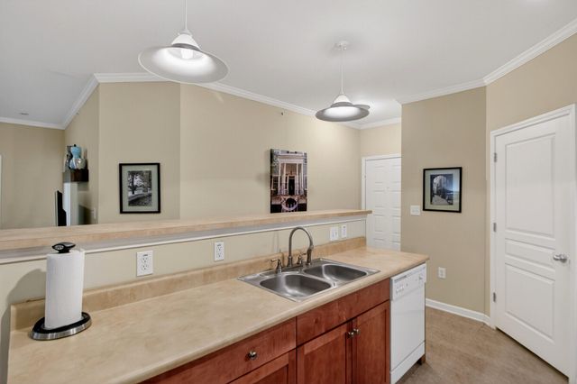 300 Bucksley Lane Unit 302, Charleston, SC 29492