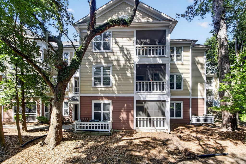 300 Bucksley Lane Unit 302, Charleston, SC 29492