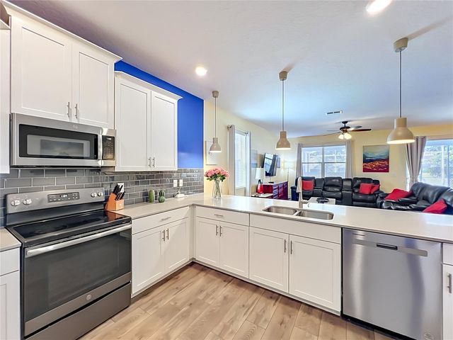 1556 MAIDSTONE COURT, Davenport, FL 33896