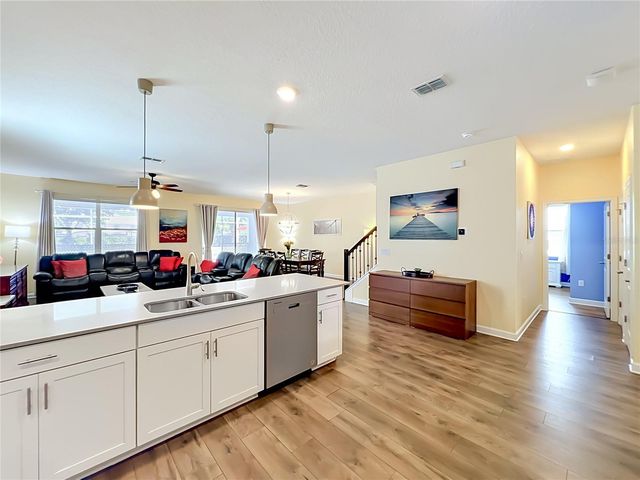 1556 MAIDSTONE COURT, Davenport, FL 33896