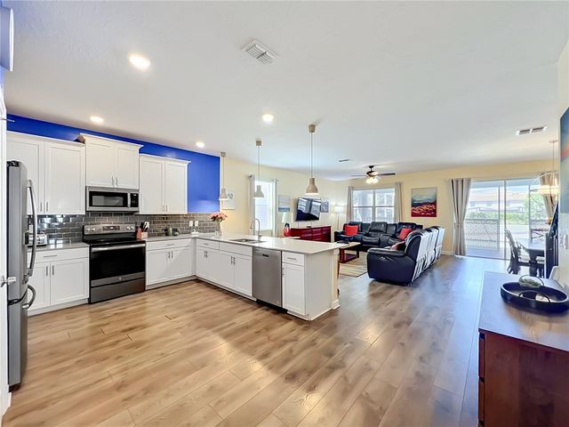 1556 MAIDSTONE COURT, Davenport, FL 33896