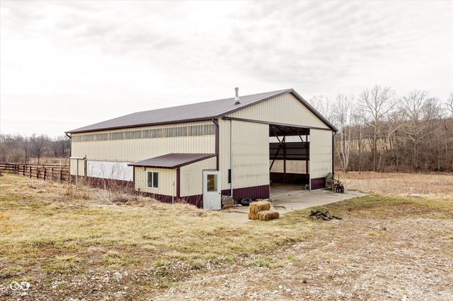 7863 Moore Road, Gosport, IN 47433