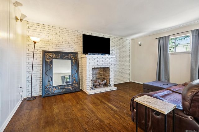 9385 Kingcrest Pkwy, Baton Rouge, LA 70810