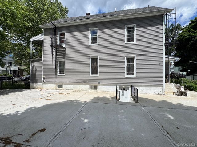 423 S 7th Avenue, Mount Vernon, NY 10550