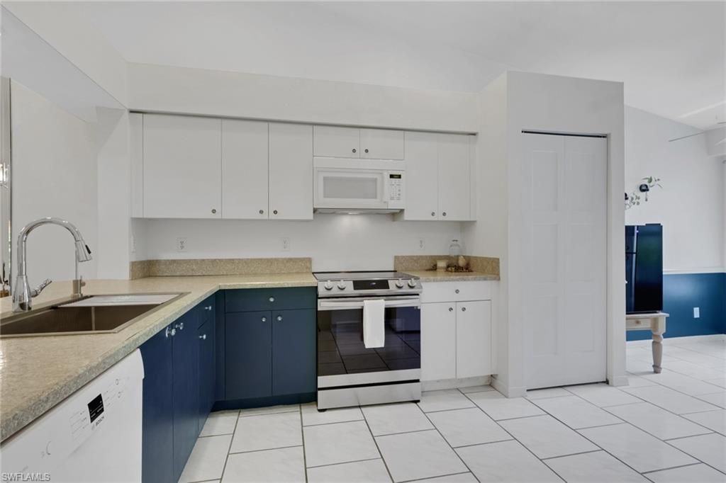 1835 Crown Pointe BLVD, NAPLES, FL 34112 — photo 3