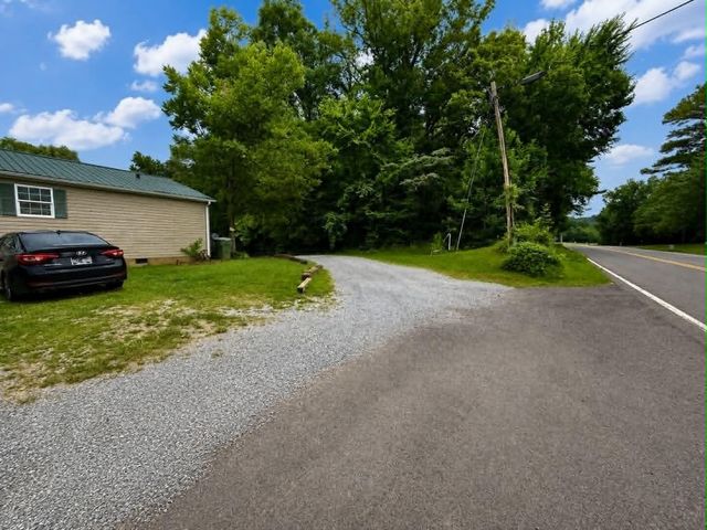 55515611 River Road, Decatur, TN 37322