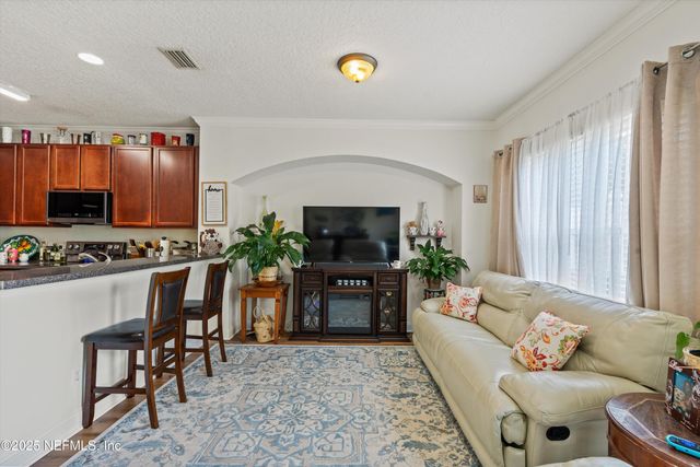 5260 COLLINS Road, 1102, Jacksonville, FL 32244
