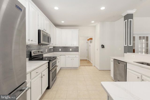 444 GENTLE BREEZE CIR, Fredericksburg, VA 22406
