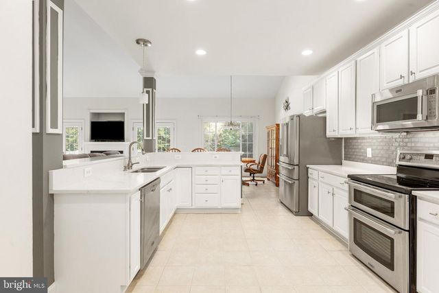 444 GENTLE BREEZE CIR, Fredericksburg, VA 22406