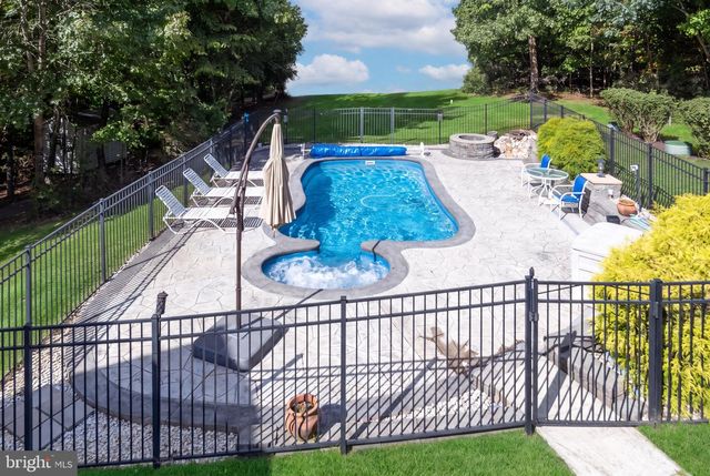 444 GENTLE BREEZE CIR, Fredericksburg, VA 22406