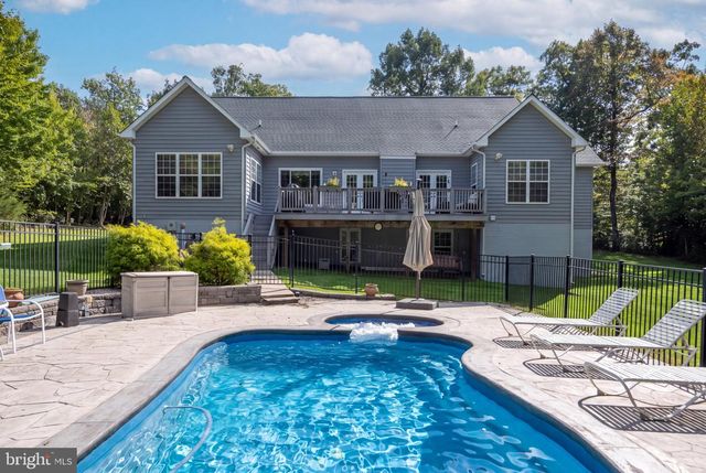 444 GENTLE BREEZE CIR, Fredericksburg, VA 22406