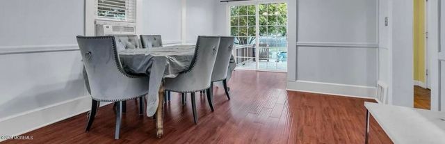 327 Roosevelt Avenue, Oakhurst, NJ 07755